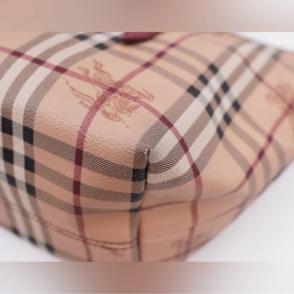 Burberry Salisbury Medium Tote - Picture 6 of 15